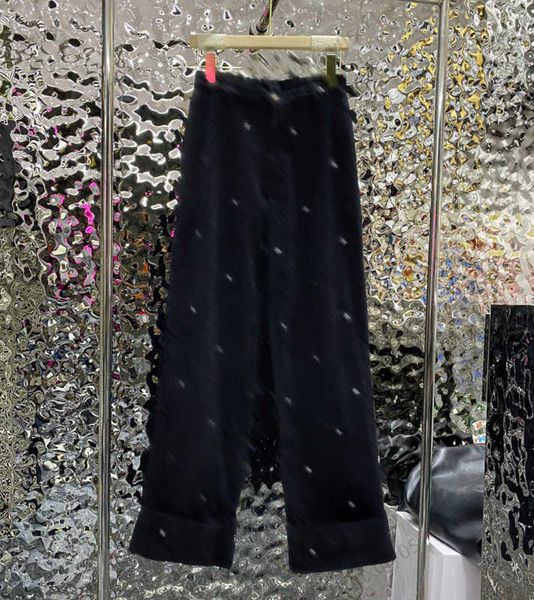 women pants logo embroidery high waist loose trouser striped velvet fabric wide leg slimming thicken warm pant fashion designer woman appare, Black;white
women pants logo embroidery high waist loose trouser striped velvet fabric wide leg slimming thicken warm pant fashion designer woman appare, Black;white