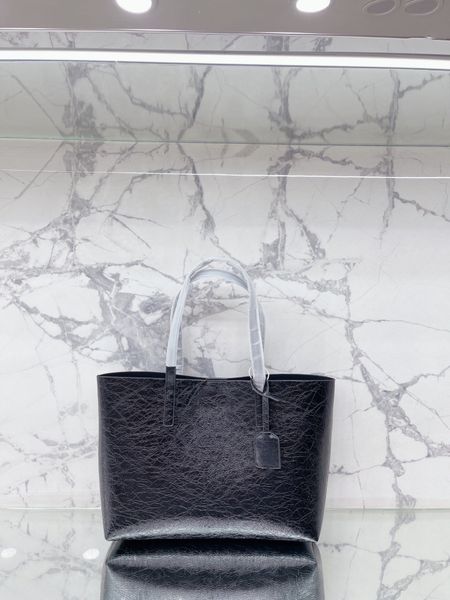 designer handbags shoulder bag chain handbag lady crossbody fashion classic with letters canvas purses metal chain
designer handbags shoulder bag chain handbag lady crossbody fashion classic with letters canvas purses metal chain