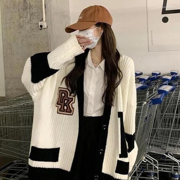 women's knits 2022 women's autumn v-neckcollege style sweater coat longsleeved all-match outerwearloose and lazy knitted cardigan, White
women's knits 2022 women's autumn v-neckcollege style sweater coat longsleeved all-match outerwearloose and lazy knitted cardigan, White