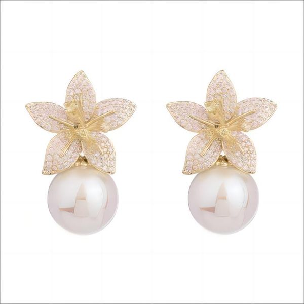 retro zirconia pearl large flower stud earrings female gold plated ear rings wholesale price fashion jewelry french style drop earrings for, Golden;silver
retro zirconia pearl large flower stud earrings female gold plated ear rings wholesale price fashion jewelry french style drop earrings for, Golden;silver