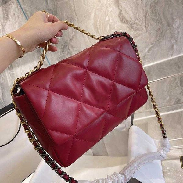 cc bag wallets 19 jumbo classic flap designer crossbody bags lambskin genuine leather womens large capacity quilted totes big pochette purse, Red;black
cc bag wallets 19 jumbo classic flap designer crossbody bags lambskin genuine leather womens large capacity quilted totes big pochette purse, Red;black