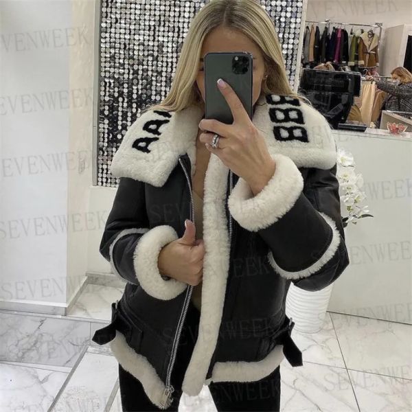 lambswool collar pu leather coats women jackets plus velvet warm winter outerwear ladies party wedding jacket, Black;brown
lambswool collar pu leather coats women jackets plus velvet warm winter outerwear ladies party wedding jacket, Black;brown