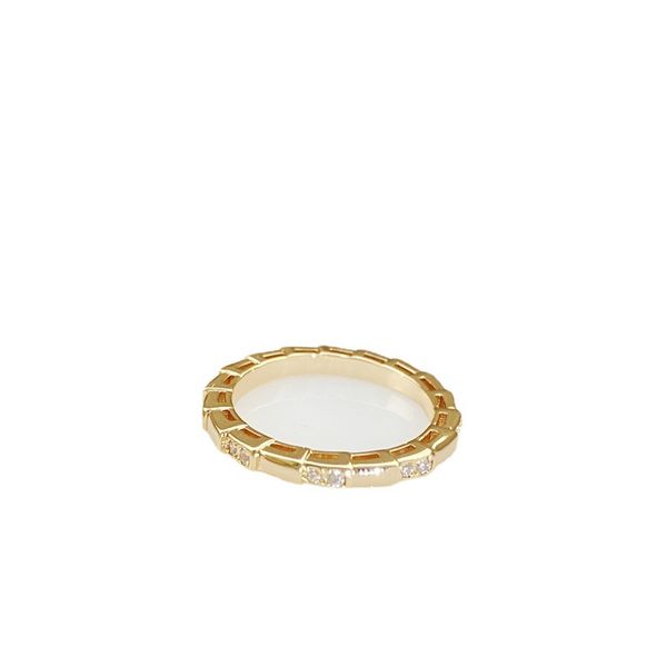 designer ring men and women luxury snake bone rings easy to deform lady silver plated light bone full diamond pattern couple nice jewelry
designer ring men and women luxury snake bone rings easy to deform lady silver plated light bone full diamond pattern couple nice jewelry