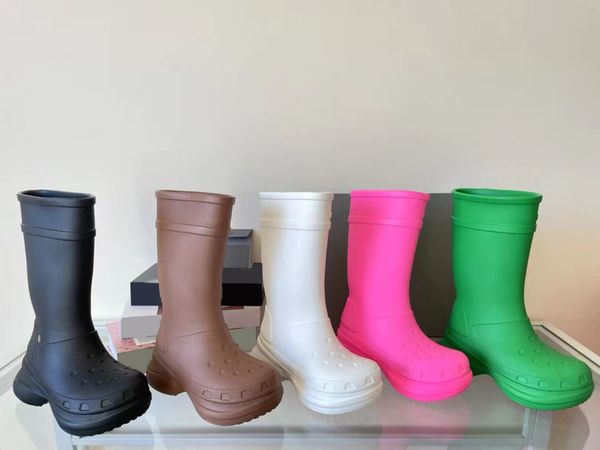 lovers rain boots high outdoor winter anti-slip waterproof long rubber shoes thick soles, Black
lovers rain boots high outdoor winter anti-slip waterproof long rubber shoes thick soles, Black