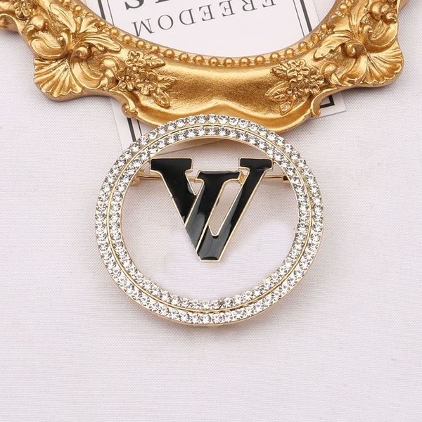 famous design brand desinger brooch women crystal rhinestone pearl letter brooches suit pin luxurys fashion gifts jewelry clothing decoratio, Gray
famous design brand desinger brooch women crystal rhinestone pearl letter brooches suit pin luxurys fashion gifts jewelry clothing decoratio, Gray