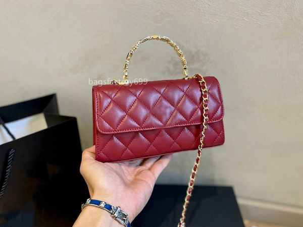 cc bag wallets luxury bag designers neutral chain lychee leather bags caviar wear-resisting durable silver necklace is a little bit fashiona, Red;black
cc bag wallets luxury bag designers neutral chain lychee leather bags caviar wear-resisting durable silver necklace is a little bit fashiona, Red;black
