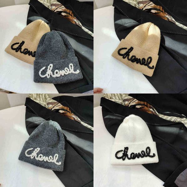 berets designer 2021 pearl wool hat women's small fragrance knitted hat net red autumn and winter thickened warm solid color letter col, Blue;gray
berets designer 2021 pearl wool hat women's small fragrance knitted hat net red autumn and winter thickened warm solid color letter col, Blue;gray