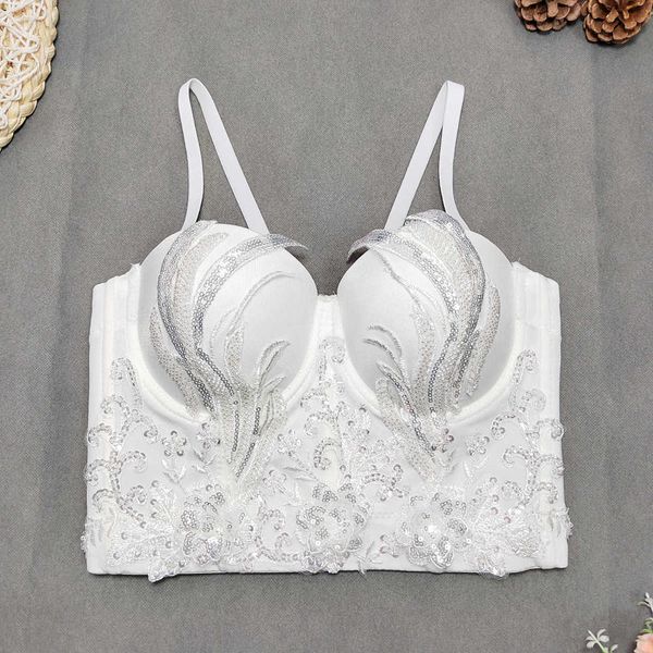 2023 embroidered suspender vest wearing heavy industry nail bead bra pure fish bone jacket, White
2023 embroidered suspender vest wearing heavy industry nail bead bra pure fish bone jacket, White