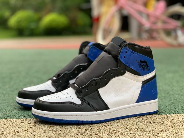 2023 authentic 1 high og fragment shoes black sport blue white men sneakers with original box 716371-040 size us7-13
2023 authentic 1 high og fragment shoes black sport blue white men sneakers with original box 716371-040 size us7-13