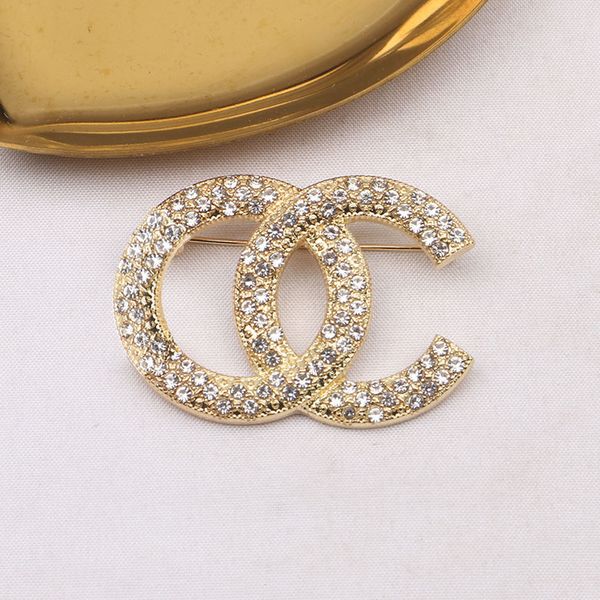 luxury design brand desinger brooch women crystal rhinestone pearl letter brooches suit pin fashion gifts jewelry clothing decoration access, Gray
luxury design brand desinger brooch women crystal rhinestone pearl letter brooches suit pin fashion gifts jewelry clothing decoration access, Gray