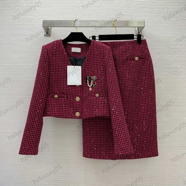 womens two pieces dress sequin woven woolen pearl chain camellia brooch decoration v-neck short jacket high-waisted slimming back fork skirt, White
womens two pieces dress sequin woven woolen pearl chain camellia brooch decoration v-neck short jacket high-waisted slimming back fork skirt, White