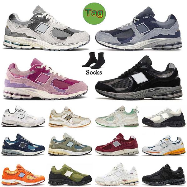 b2002r 2002r athletic mens women luxury casual shoes triple s black white protection pack pink rain cloud outdoor trainers sea salt sail
b2002r 2002r athletic mens women luxury casual shoes triple s black white protection pack pink rain cloud outdoor trainers sea salt sail