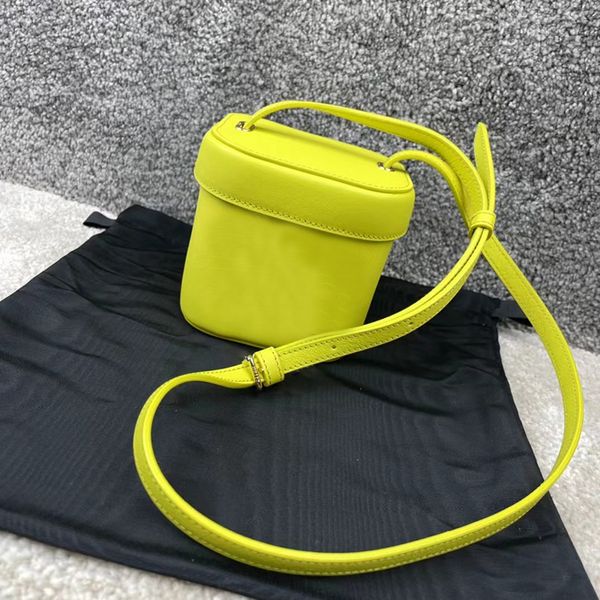 box small triomphe smooth cow leather handbag triumphal arch cosmetic bag pocket mobile phone portable crossbody bag
box small triomphe smooth cow leather handbag triumphal arch cosmetic bag pocket mobile phone portable crossbody bag