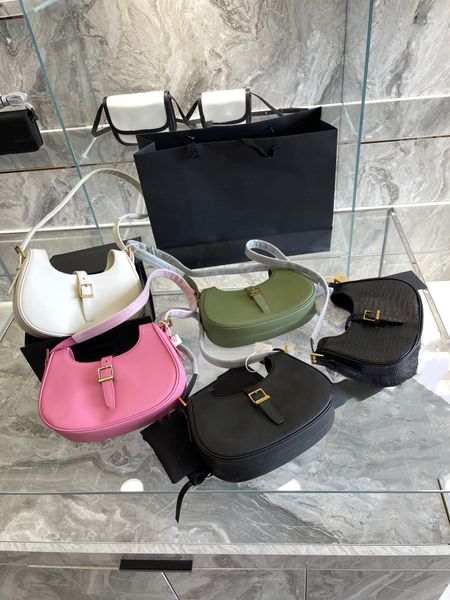 cute saddle popular designer fashion bags lady shoulder women 5a quality wholesale bags 2022 new with letters canvas purses metal chain
cute saddle popular designer fashion bags lady shoulder women 5a quality wholesale bags 2022 new with letters canvas purses metal chain