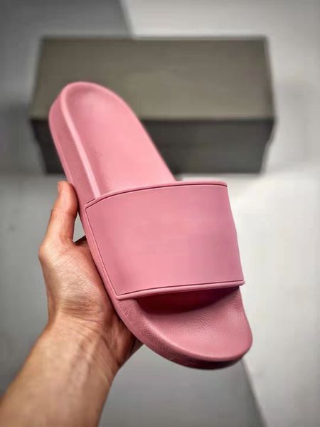 designer slipper men rubber woman comfortable sandals pink blue white black bone resin desert sand pure foam slides mens slider size 35-40
designer slipper men rubber woman comfortable sandals pink blue white black bone resin desert sand pure foam slides mens slider size 35-40