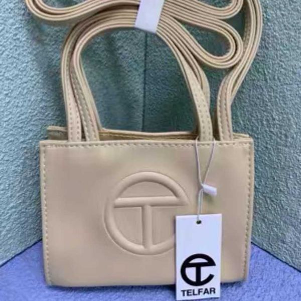 new telfars designer tote bag large capacity american niche camera small square single shoulder messenger soft pitot onnuk same 9f2b
new telfars designer tote bag large capacity american niche camera small square single shoulder messenger soft pitot onnuk same 9f2b