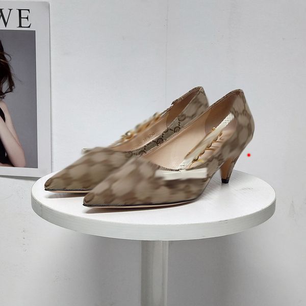 2023 women pumps high heel shoes wedding shoe with rhinestone fashion lady thin heels size 35-40 -g062, Black
2023 women pumps high heel shoes wedding shoe with rhinestone fashion lady thin heels size 35-40 -g062, Black