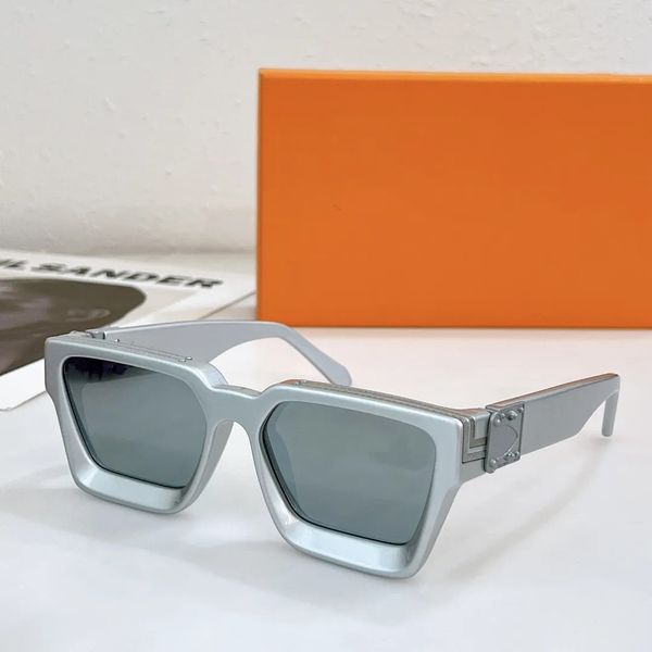 luxury sunglasses 1.1 millionaire sunglasses z1165w designer mens goggle senior eyewear for women eyeglasses plank frame vintage metal sun g, White;black
luxury sunglasses 1.1 millionaire sunglasses z1165w designer mens goggle senior eyewear for women eyeglasses plank frame vintage metal sun g, White;black