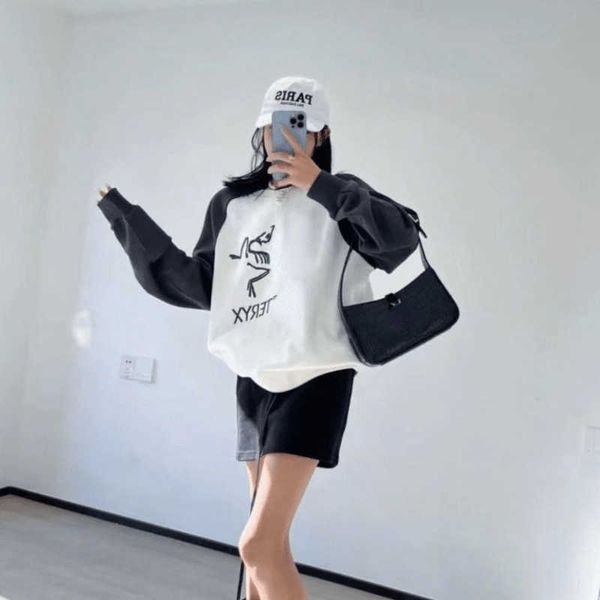 designer sweater men women autumn winter long sleeved t shirt round neck sweatshirt loose plush pullover coat, Black
designer sweater men women autumn winter long sleeved t shirt round neck sweatshirt loose plush pullover coat, Black