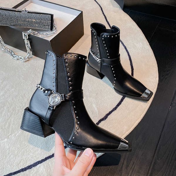 short boots women's 2022 autumn and winter new square head metal rhinestone chain coarse heel short tube chelsea boots, Black
short boots women's 2022 autumn and winter new square head metal rhinestone chain coarse heel short tube chelsea boots, Black
