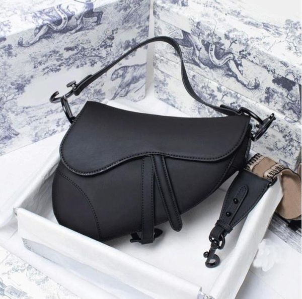 handbag saddles bag high strap designer bag backpacks tote wallet magnetic metal pendant purses 5a shoulder bags womens crossbody handbags
handbag saddles bag high strap designer bag backpacks tote wallet magnetic metal pendant purses 5a shoulder bags womens crossbody handbags