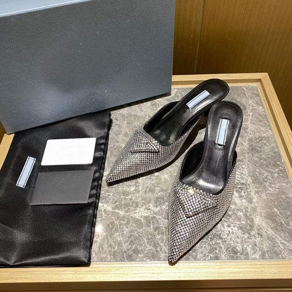 color diamond pointed slippers crystal satin crystal cat hee series low heel fashion women's shoes size 35-43, Black
color diamond pointed slippers crystal satin crystal cat hee series low heel fashion women's shoes size 35-43, Black