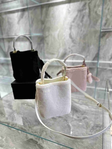 designer luxury women the tote bag fashion versatile handbags shoulder crossbody bags purse tories totes large capacity saddle wallets 7a 6
designer luxury women the tote bag fashion versatile handbags shoulder crossbody bags purse tories totes large capacity saddle wallets 7a 6