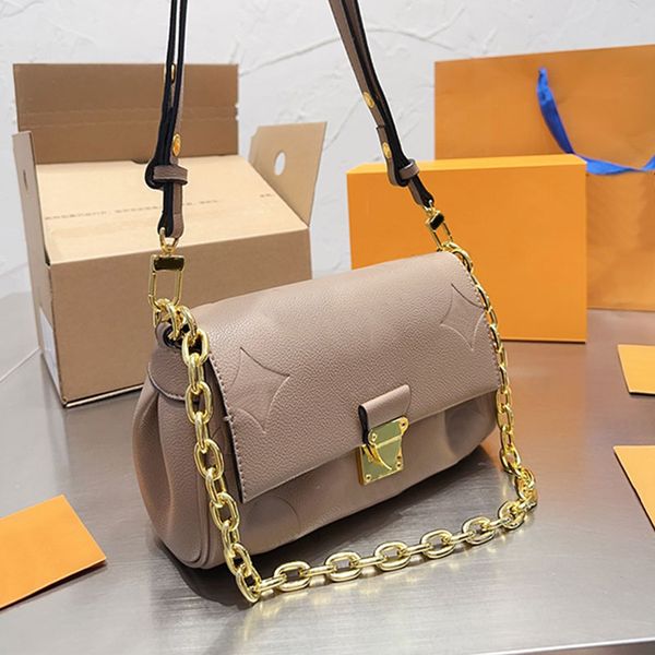 fashion shoulder bag women crossbody bags letter embossing handbags canvas leather clutch wallet gold hardware hasp cell phone purse removab
fashion shoulder bag women crossbody bags letter embossing handbags canvas leather clutch wallet gold hardware hasp cell phone purse removab