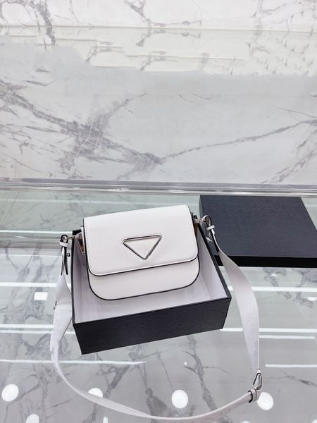 fashion bag designer luxury le chiquito mini handbag women casual shopping designers triangle pure color crossbody ladie handbag lady with s
fashion bag designer luxury le chiquito mini handbag women casual shopping designers triangle pure color crossbody ladie handbag lady with s