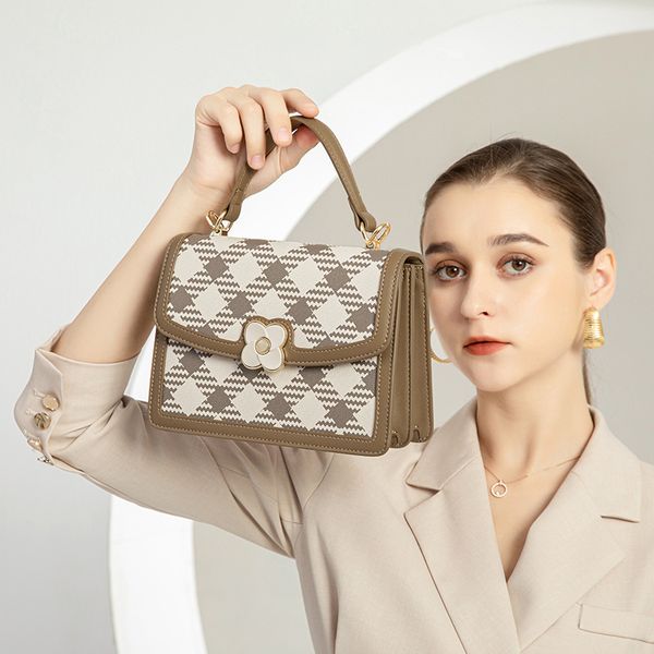 fashion woman luxurys men designers bags lady crossbody tote hobo shoulder purses handbags bag wallet the new christmas hit 1
fashion woman luxurys men designers bags lady crossbody tote hobo shoulder purses handbags bag wallet the new christmas hit 1