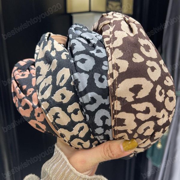 fashion women headband wide side cross knot hairband leopard print turban headwear hair accessories, Silver
fashion women headband wide side cross knot hairband leopard print turban headwear hair accessories, Silver