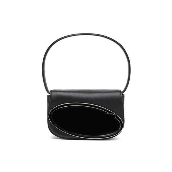 d designer underarm bag women's summer niche design shoulder jingle bag simple and versatile contrast underarm handbag 220712
d designer underarm bag women's summer niche design shoulder jingle bag simple and versatile contrast underarm handbag 220712