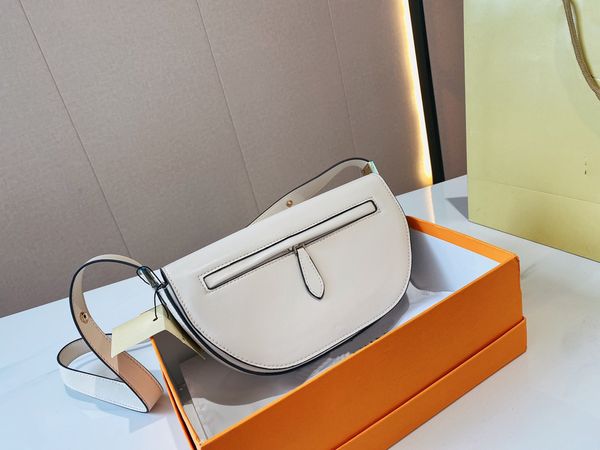 2022 designer shoulder bags women new fashion medieval armpit bag luxury crossbody totes
2022 designer shoulder bags women new fashion medieval armpit bag luxury crossbody totes
