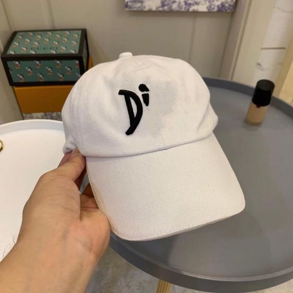 designer brand men's fashion baseball caps women's couples autumn and winter outdoor all-match sun hats, Blue;gray
designer brand men's fashion baseball caps women's couples autumn and winter outdoor all-match sun hats, Blue;gray