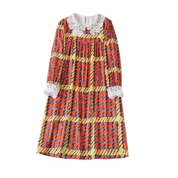 autumn and winter new printing loose version lace doll collar commuting korean version dress, Black;gray
autumn and winter new printing loose version lace doll collar commuting korean version dress, Black;gray