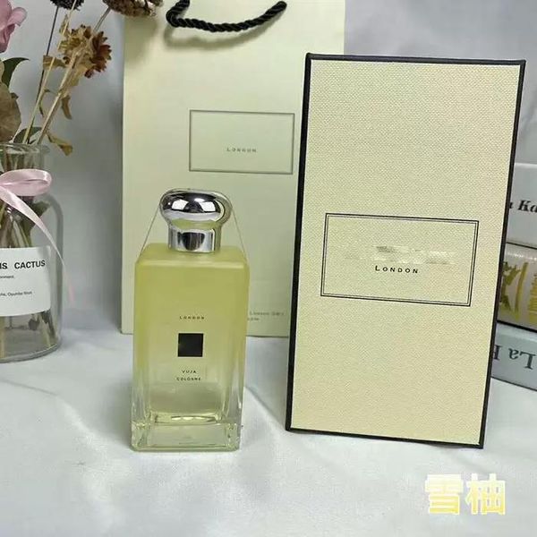 men women high-end perfume 100ml with a touch of floral fragrances raw fragrance texture clear and transparent jasmine and orang
men women high-end perfume 100ml with a touch of floral fragrances raw fragrance texture clear and transparent jasmine and orang
