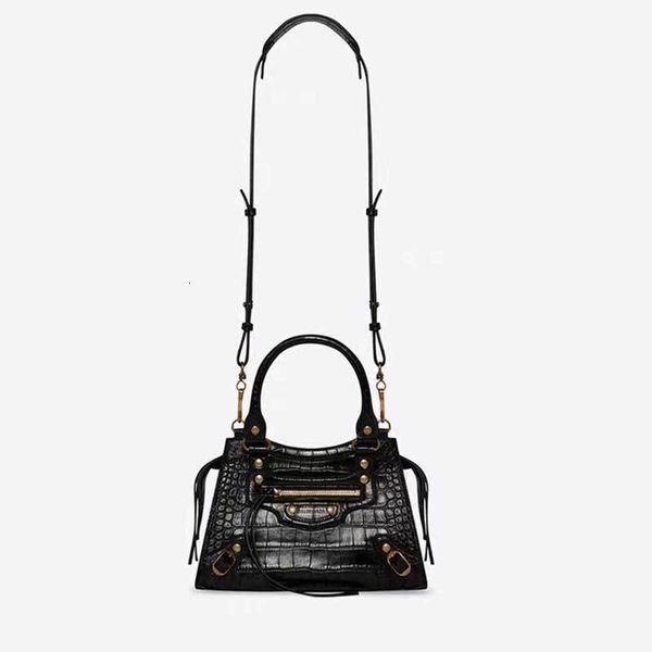 evening bags luxury designer women leather chain crossbody for handbags shoulder messenger female za clutch 221208
evening bags luxury designer women leather chain crossbody for handbags shoulder messenger female za clutch 221208