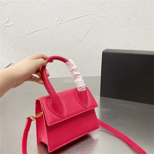2022 new fashion high edition women's evening bag solid color purse fashion brand design crossbody bag luxury messenger portable mini s
2022 new fashion high edition women's evening bag solid color purse fashion brand design crossbody bag luxury messenger portable mini s