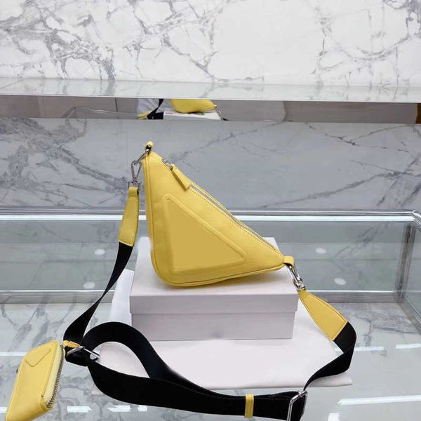 1 in 2 designer bags shoulder crossbody bags triangle lyxurys handbag purse wallet shoulder strap fashion letters composite wallets 220908 p
1 in 2 designer bags shoulder crossbody bags triangle lyxurys handbag purse wallet shoulder strap fashion letters composite wallets 220908 p
