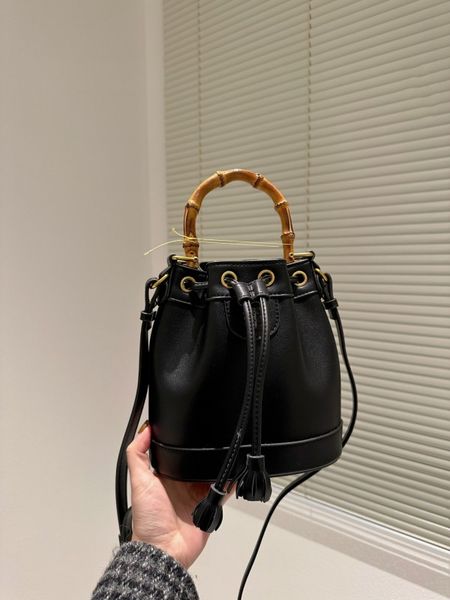 women bags bamboo handle bucket bagtotes hobo handbag fashion shopping satchels bags pu leather tassels luxury designer purses backpack enve
women bags bamboo handle bucket bagtotes hobo handbag fashion shopping satchels bags pu leather tassels luxury designer purses backpack enve