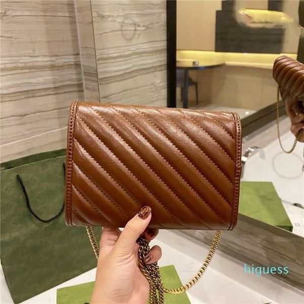 2022 designer- fashion bags gold hardware cross body chain messenger clutch large capacity calfskin leather luxury handbags 20x15cm new fash
2022 designer- fashion bags gold hardware cross body chain messenger clutch large capacity calfskin leather luxury handbags 20x15cm new fash