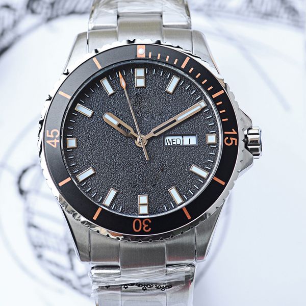 casual men's business watch automatic mechanical glow-in-the-dark stainless steel waterproof watch, Slivery;brown
casual men's business watch automatic mechanical glow-in-the-dark stainless steel waterproof watch, Slivery;brown