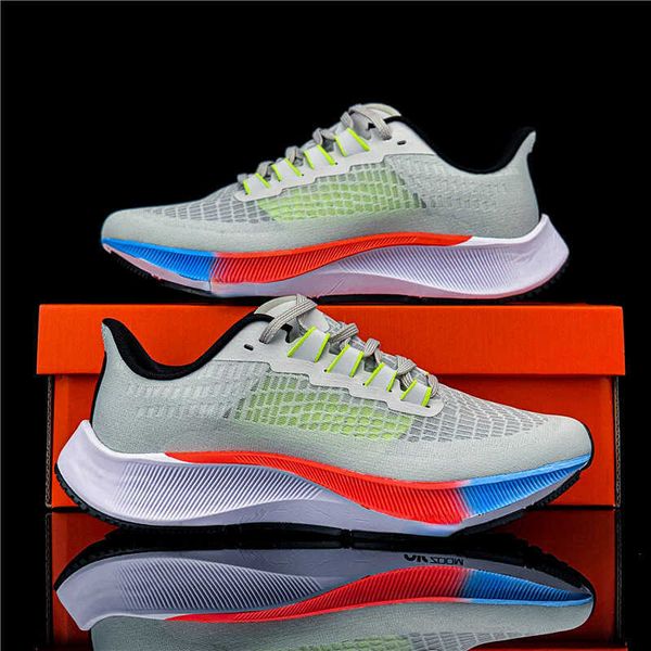 shoes flying horse 3738 generation moon landing running sports men's women's shoes is coming, Black
shoes flying horse 3738 generation moon landing running sports men's women's shoes is coming, Black