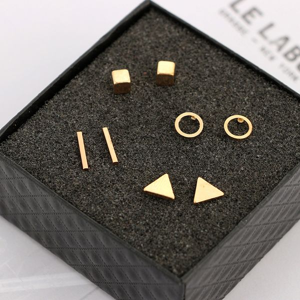 4pairs/set minimalist circle triangle bar box earrings stud geometric earring cuff set jewelry accessories gifts for new year holiday, Golden;silver
4pairs/set minimalist circle triangle bar box earrings stud geometric earring cuff set jewelry accessories gifts for new year holiday, Golden;silver