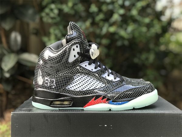 5 transformers black ops basketball shoes black clear men 5s sports sneakers with box, Red;white
5 transformers black ops basketball shoes black clear men 5s sports sneakers with box, Red;white