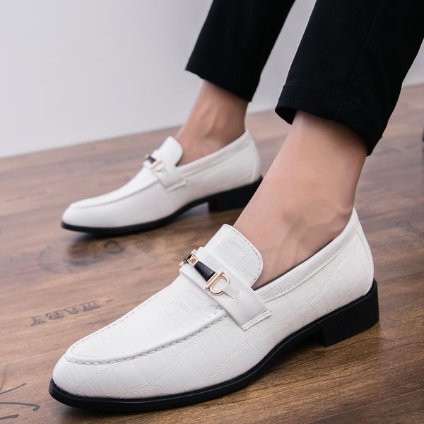 new 2023 men shoes pointed metal button casual patent leather shoes white moccasins wedding dress formal flats footwear zapatos hombre, Black
new 2023 men shoes pointed metal button casual patent leather shoes white moccasins wedding dress formal flats footwear zapatos hombre, Black