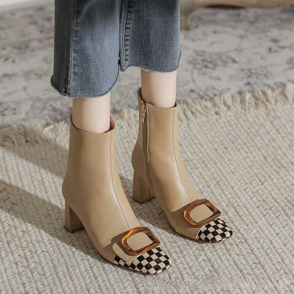 boots matching short boots for women in autumn and winter 2022 new style bare boots square toe french thick heel, Black
boots matching short boots for women in autumn and winter 2022 new style bare boots square toe french thick heel, Black