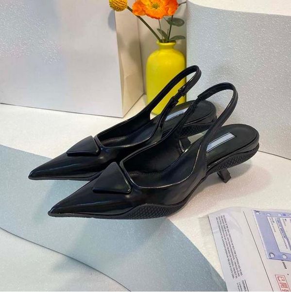 luxury casual shoes triangle gauze rhinestone decorative printed cloth female high-end designer smooth leather and casual sandals, Black
luxury casual shoes triangle gauze rhinestone decorative printed cloth female high-end designer smooth leather and casual sandals, Black