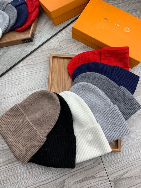 fashion classic designer men's winter hat outdoor women's hat man's head warm cashmere knitted bucket, Blue;gray
fashion classic designer men's winter hat outdoor women's hat man's head warm cashmere knitted bucket, Blue;gray