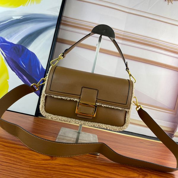 baguette bag flap messenger purse women handbag coat cowhide genuine leather gold metal letter buckle removable shoulder strap interior wool
baguette bag flap messenger purse women handbag coat cowhide genuine leather gold metal letter buckle removable shoulder strap interior wool